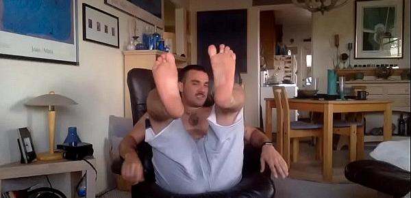  Man Caught Feet Sucking